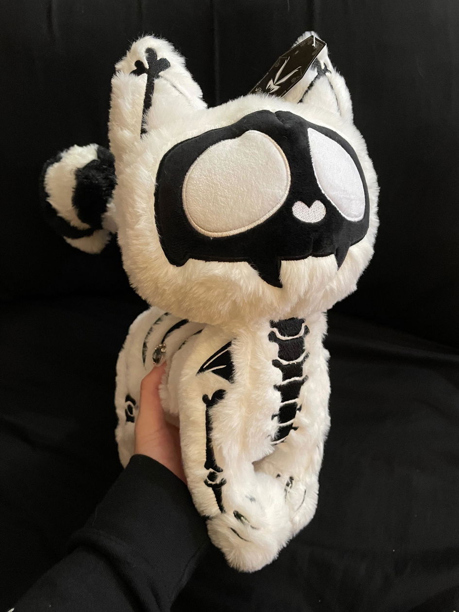 Ghost Kitty Plush Toy – VampireFreaks