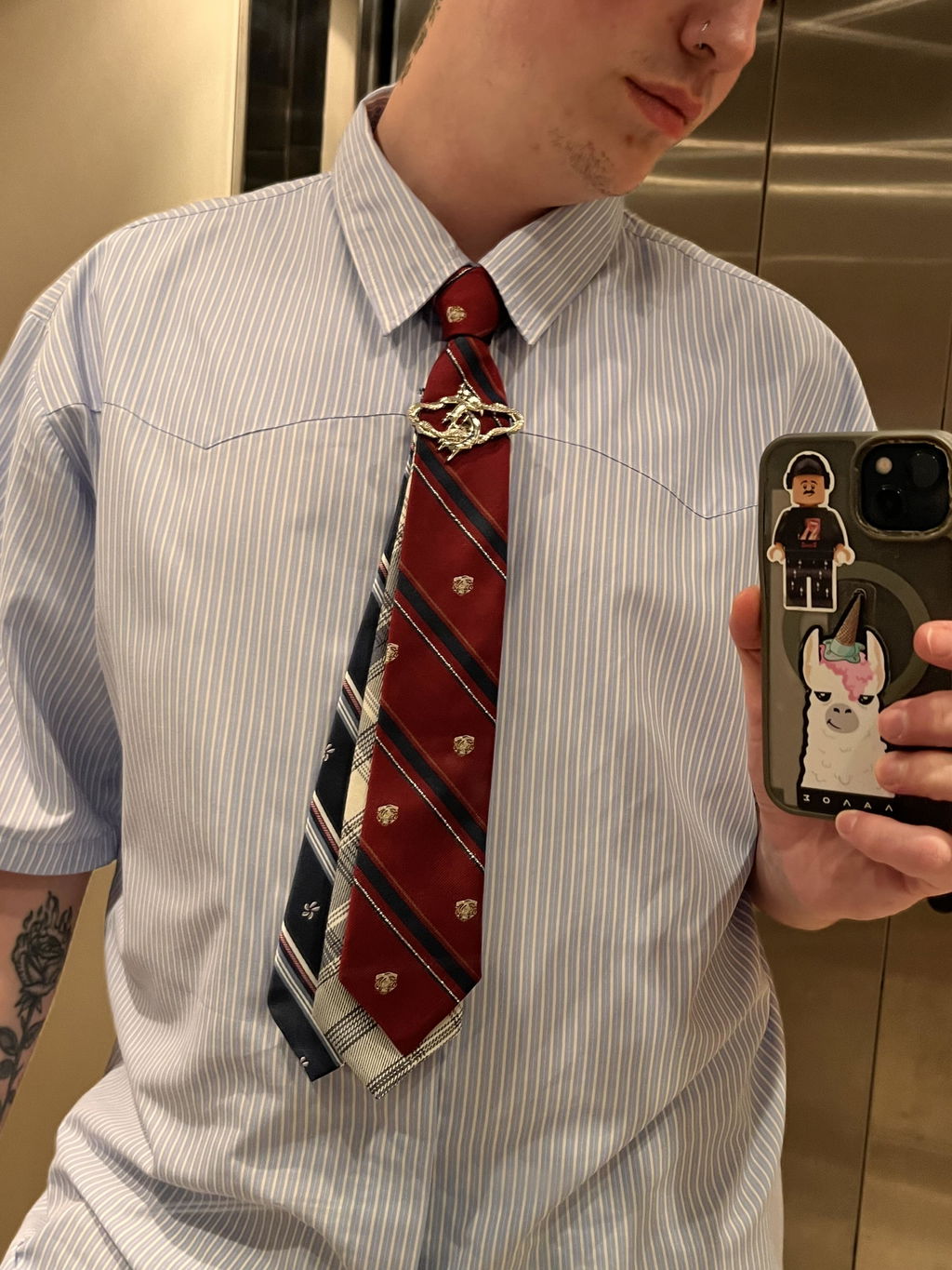 Split Identity Tie