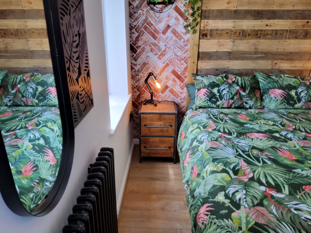 Saw Cut Bedside Table - Distressed