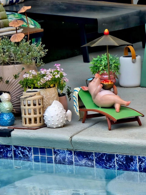 Ruthie’s R & R Garden Statue