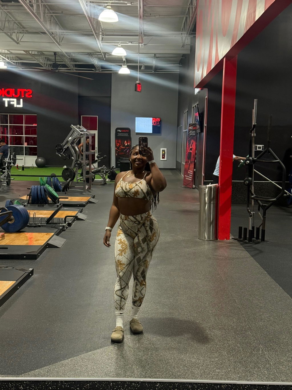 Pinnacle Scrunch Butt Legging - Snow Camo