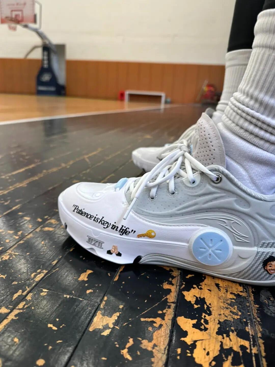Way of Wade 12「桜」｜LININGバッシュ｜NBAバスケシューズ｜WoW 12