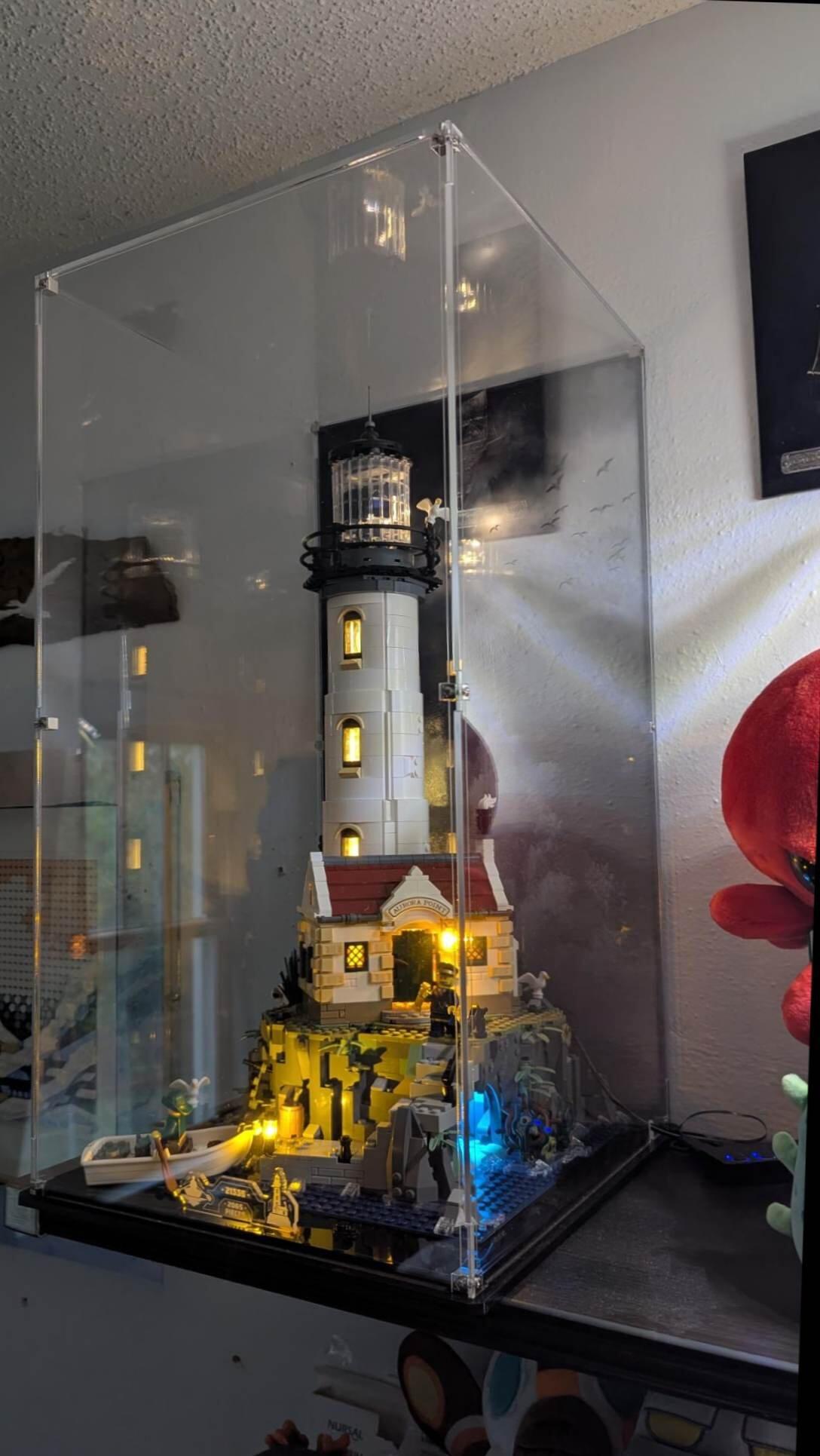 Display Case for LEGO Ideas Motorised Lighthouse 21335 — Wicked Brick