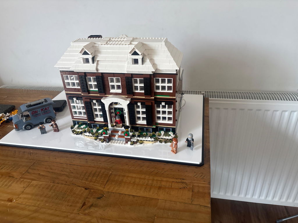 Display Base for LEGO® Ideas Home Alone (21330)