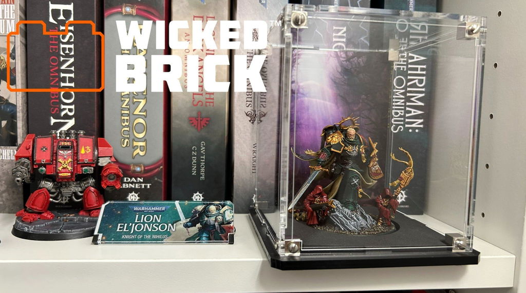 Display Case for Warhammer® 40,000 Dark Angels Lion El’Jonson