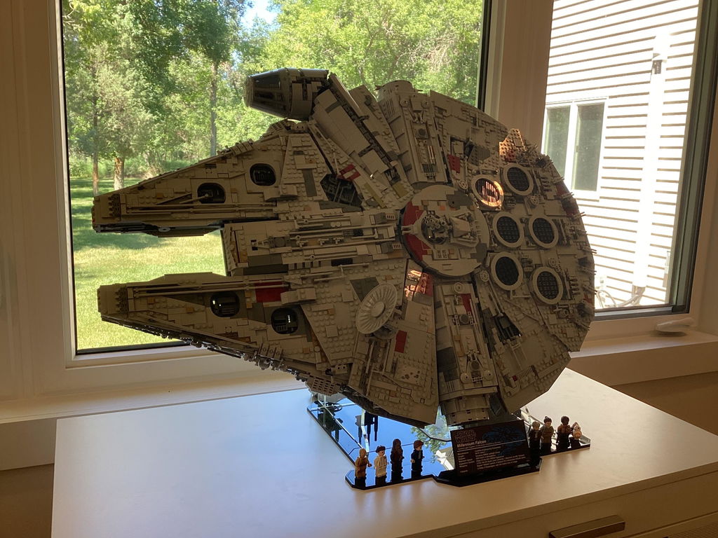 Display Stand for LEGO® Star Wars™ UCS Millennium Falcon (75192)