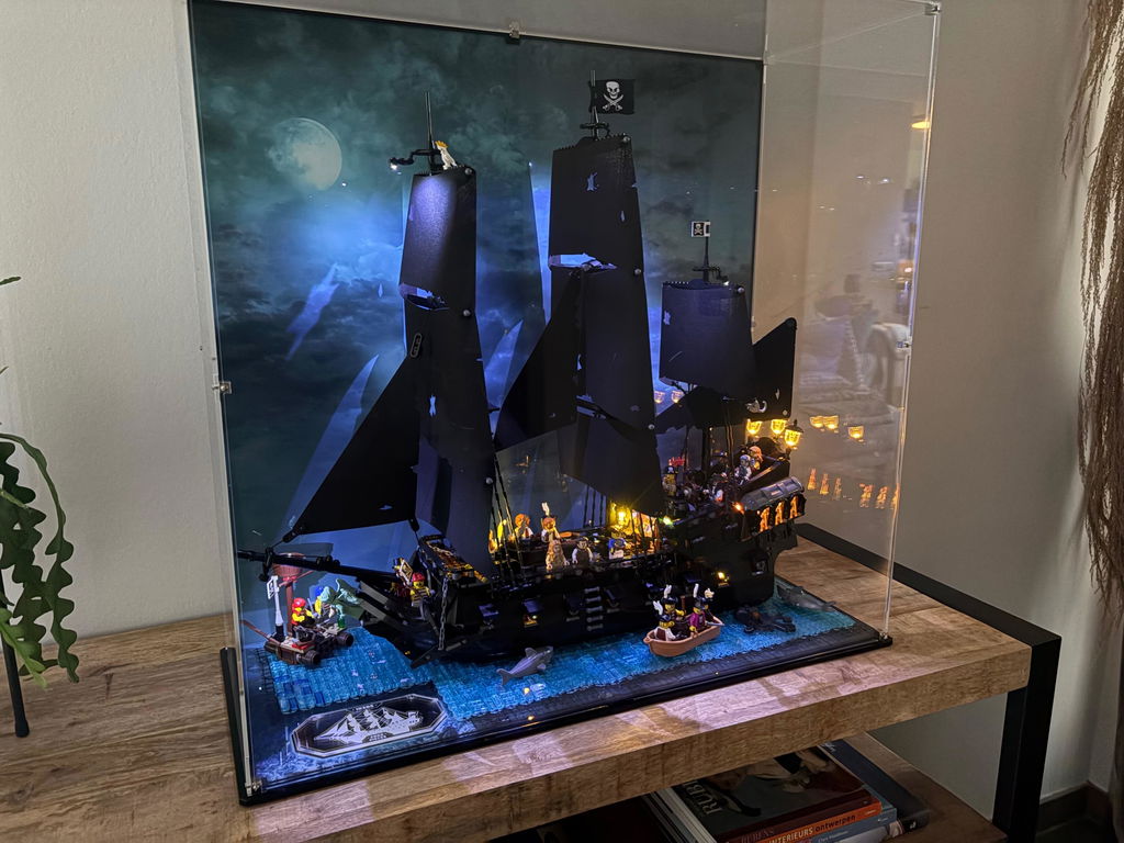 Display Case for LEGO® Icons: Captain Jack Sparrow's Pirate Ship (10365)
