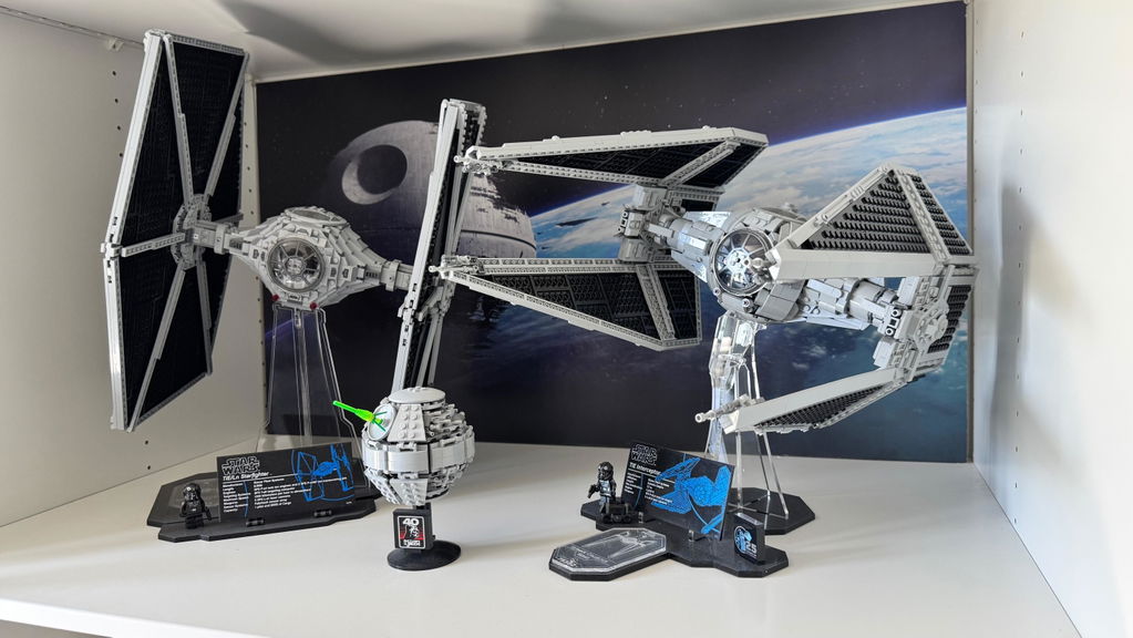 Display Stand for LEGO® Star Wars TIE Interceptor™ (75382)