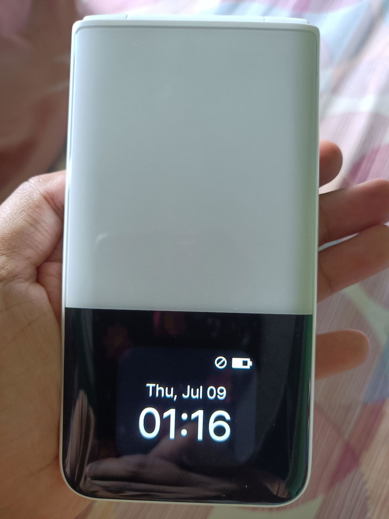 ALT MIVE Style Folder 2 AT-M140 - Unlocked - Android 14 Smartphone