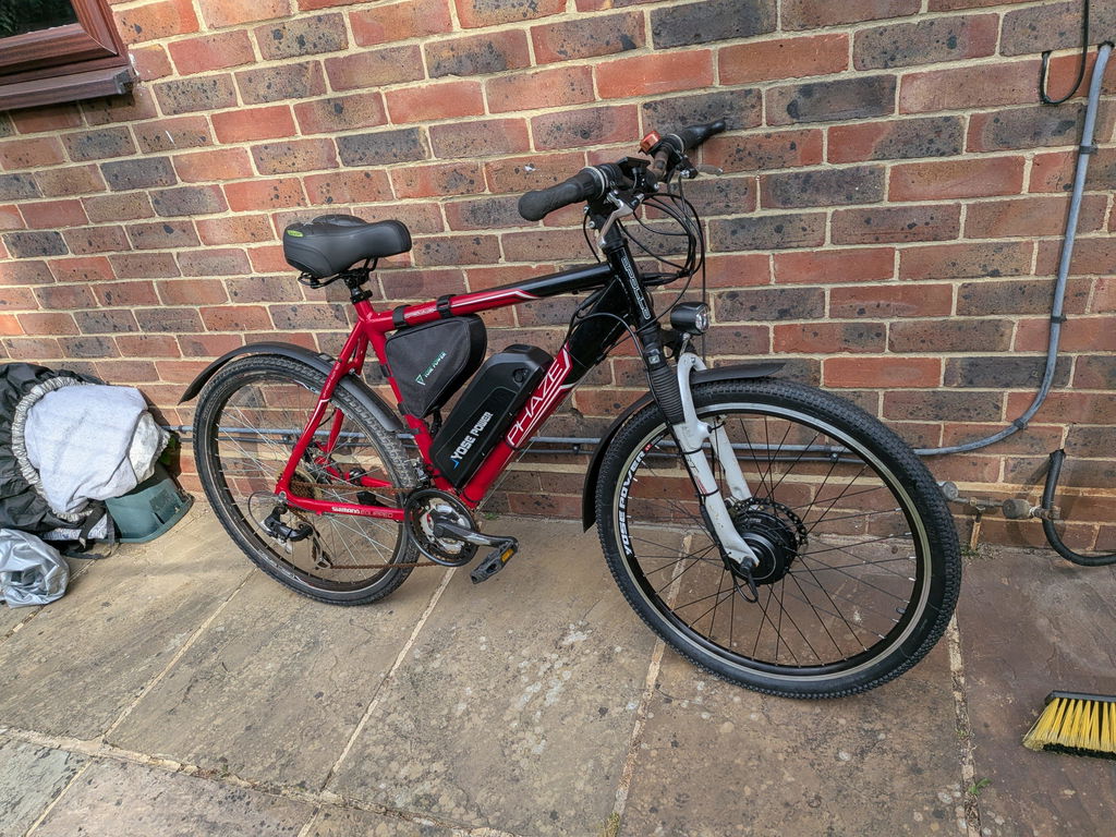 36V250W 26"/28" Front E-Bike Conversion Kit + 36V15.6Ah HL Plus Battery