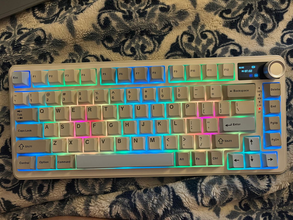 YUNZII B75 PRO MAX QMK/VIA Knob TFT Screen Wireless Mechanical Keyboard