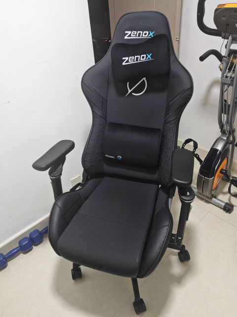 Zenox Saturn Mk-2 Gaming Chair (Leather/Carbon)
