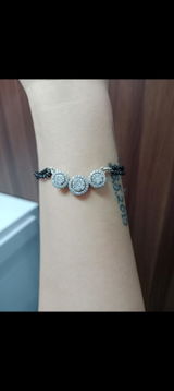 Trinity Hand MAngalsutra