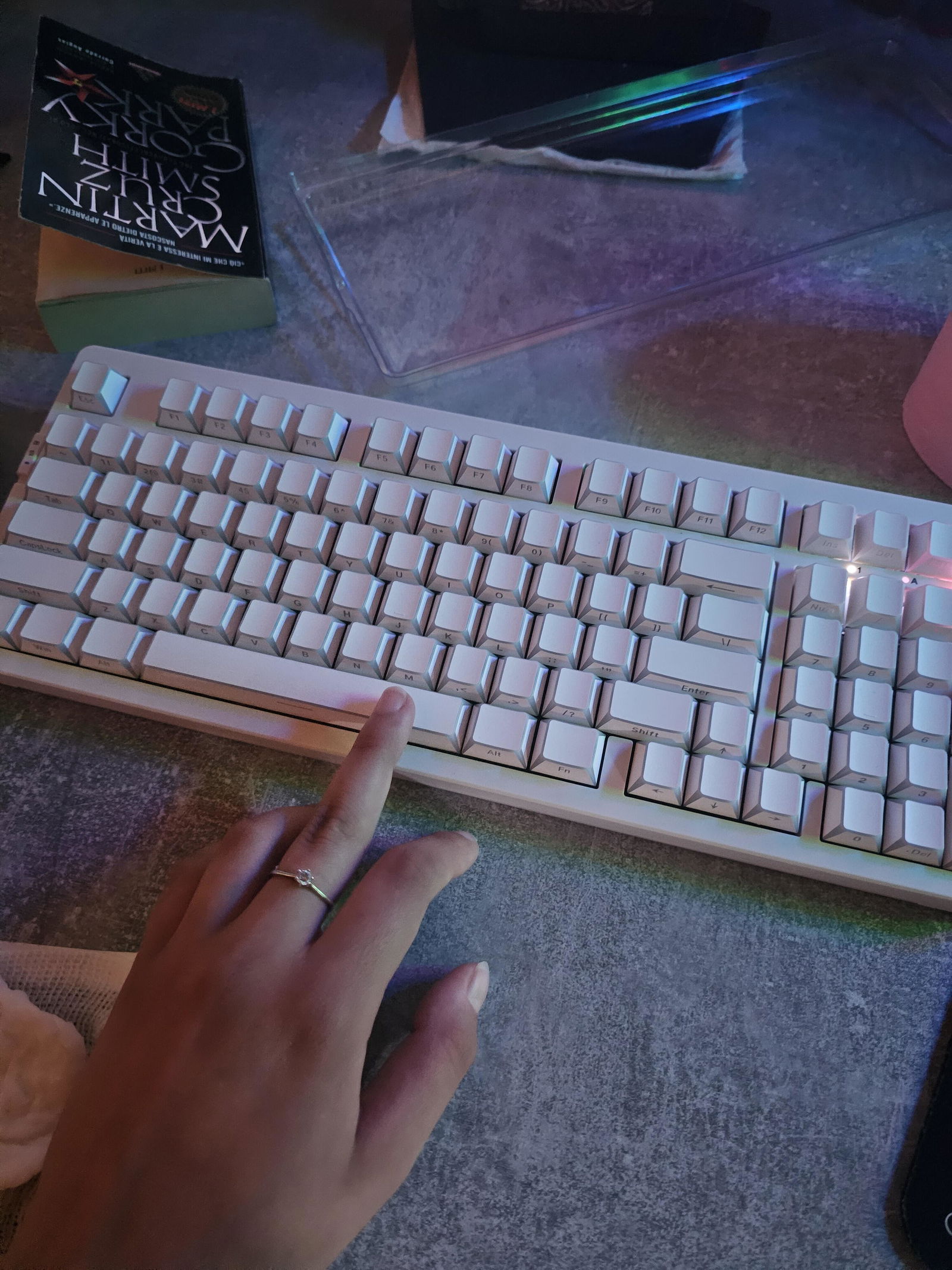 ZORNHER ZH980 95% PRISMゲーミングメカニカルキーボード